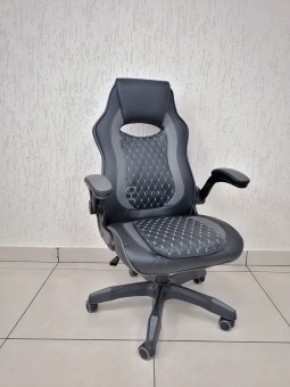 Кресло геймерское Barneo K-37 (черная кожа серые вставки) в Качканаре - kachkanar.ok-mebel.com | фото