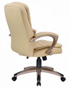 Офисное кресло для руководителей DOBRIN DONALD LMR-106B бежевый в Качканаре - kachkanar.ok-mebel.com | фото 4